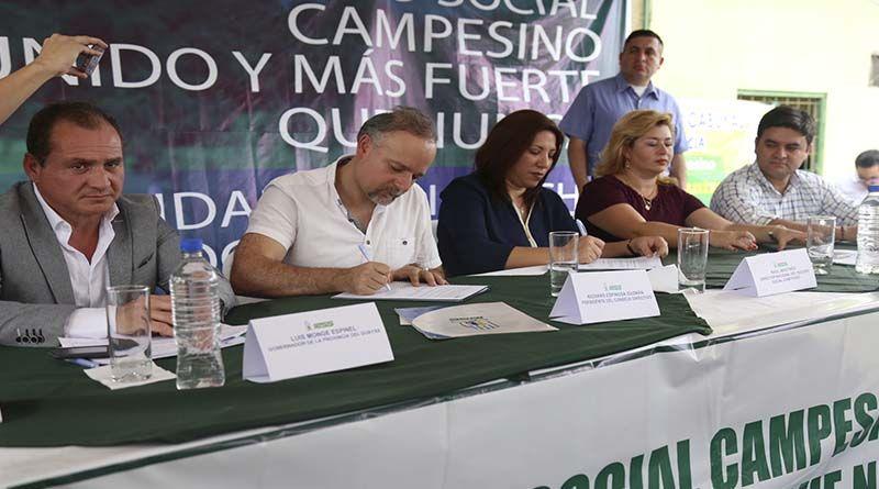 Imagen de la noticia: Construirán centros médicos del Seguro Social Campesino en Guayas