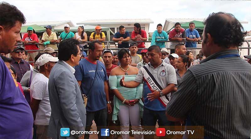 Imagen de la noticia: Manta: Comerciantes de Nuevo Tarqui llegaron a un acuerdo con el municipio