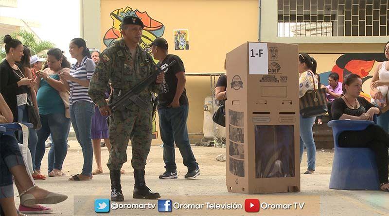 Imagen de la noticia: CNE inicia capacitación para militares y policías