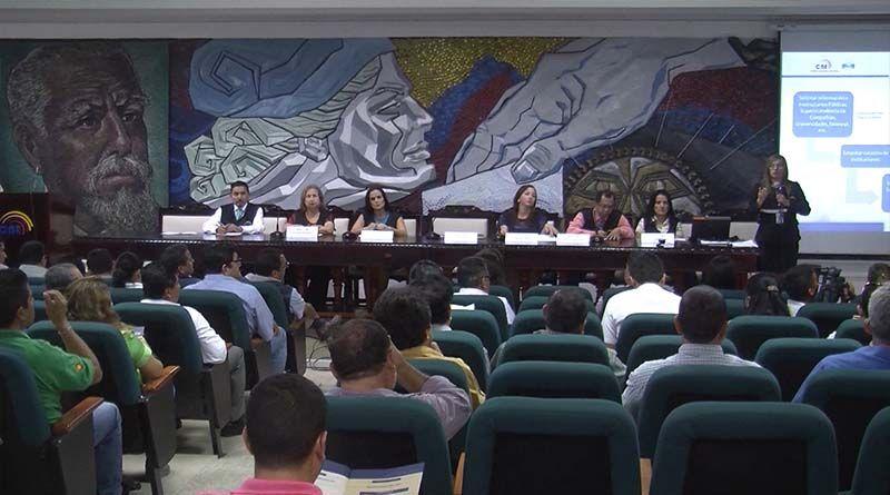 Imagen de la noticia: Manabí: CNE entrega nombramientos a miembros de las juntas receptoras del voto