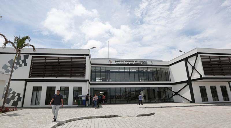 Imagen de la noticia: Inauguraron en Jaramijó el Instituto del Mar