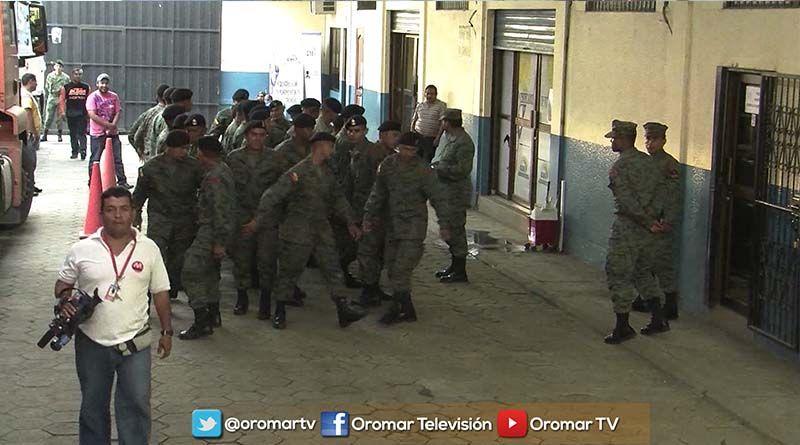 Imagen de la noticia: Miembros de las Fuerzas Armadas operarán en los comicios del domingo