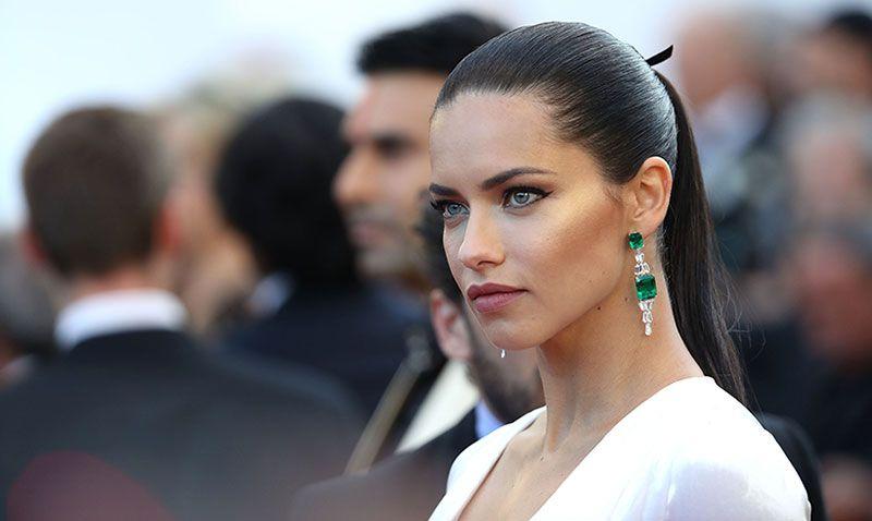 Imagen de la noticia: Adriana Lima regresa a la soltería