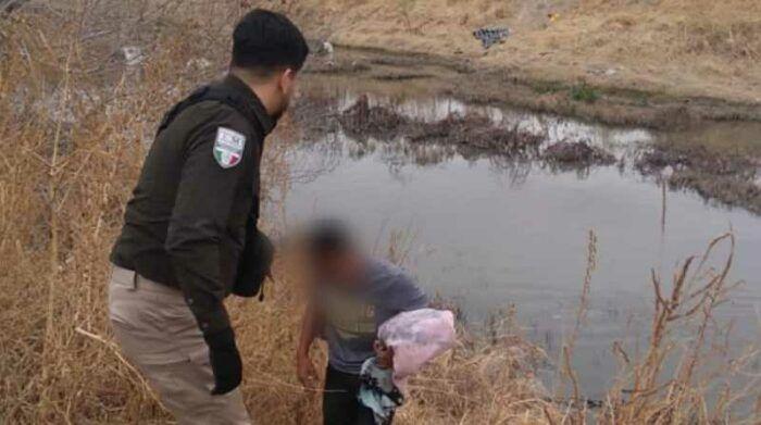 Imagen de la noticia: Rescatan 10 migrantes en el Río Bravo