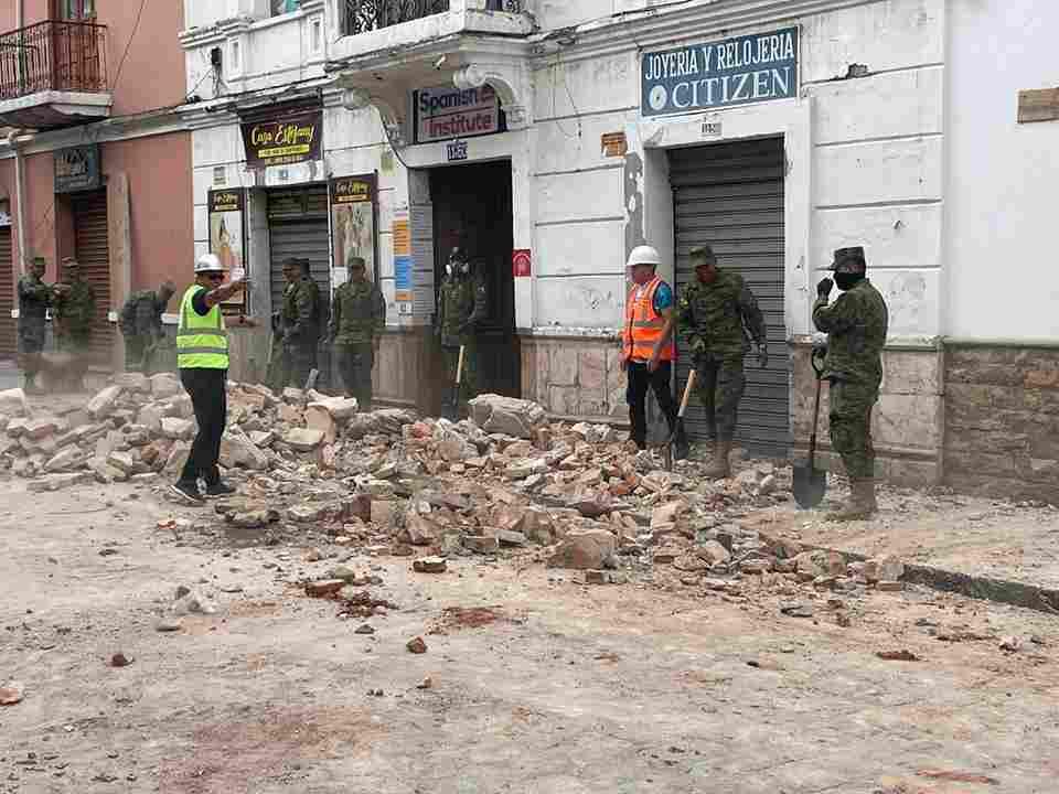Imagen de la noticia: Terremoto de 6.5 en Ecuador: 13 fallecidos y 446 heridos.