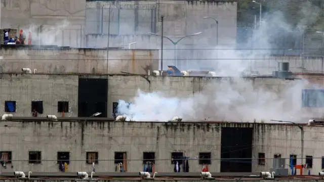 Imagen de la noticia: Gritos y llamados de auxilio desde el interior de la cárcel de Turi