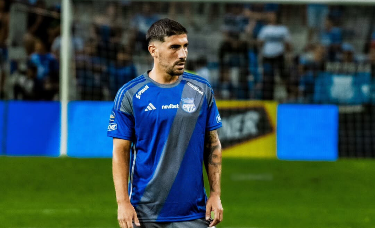Imagen de la noticia: Cristian Erbes se va de Emelec y jugará en la Segunda División de Argentina