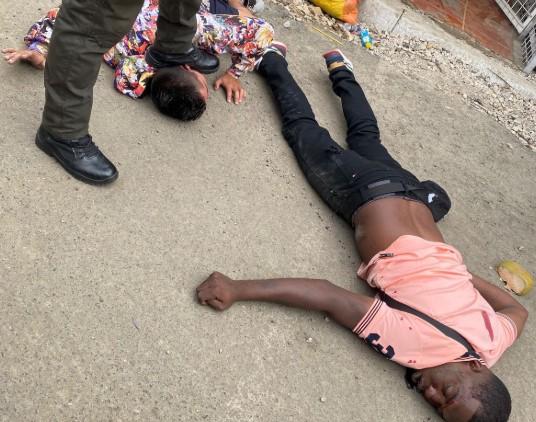 Imagen de la noticia: Guayaquil: Delincuente con 8 antecedentes es abatido tras intentar asesinar a su pareja