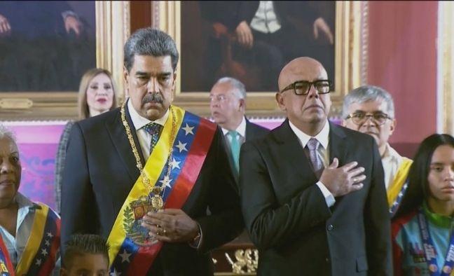 Imagen de la noticia: Nicolás Maduro asume nuevo mandato en medio de acusaciones de fraude y rechazo internacional