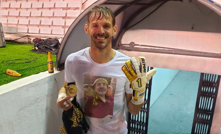 Imagen de la noticia: (VIDEO) Así fue la emotiva despedida de Barcelona SC a Javier Burrai