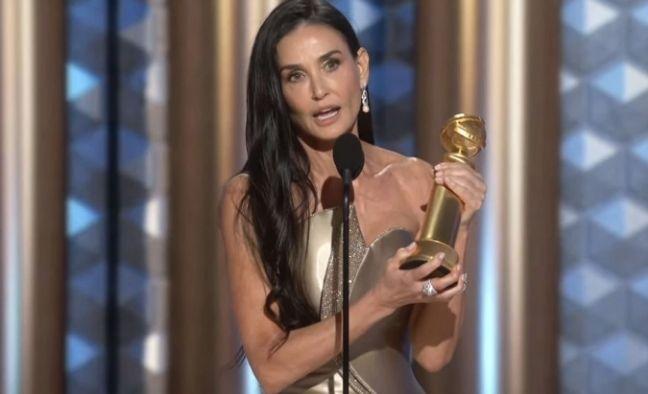 Imagen de la noticia: «Hace 30 años, un productor me llamó &#8216;una actriz de palomitas'»: Demi Moore triunfa en los Globos de Oro