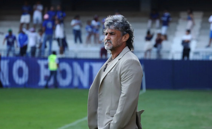 Imagen de la noticia: Leonel Álvarez contra Emelec: “Voy al cuarto que mes que no cobro”