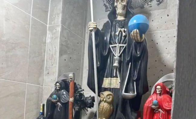 Imagen de la noticia: Hallan vivienda con altar de la &#8216;santa muerte&#8217;, donde se ofrecían rituales a bandas criminales