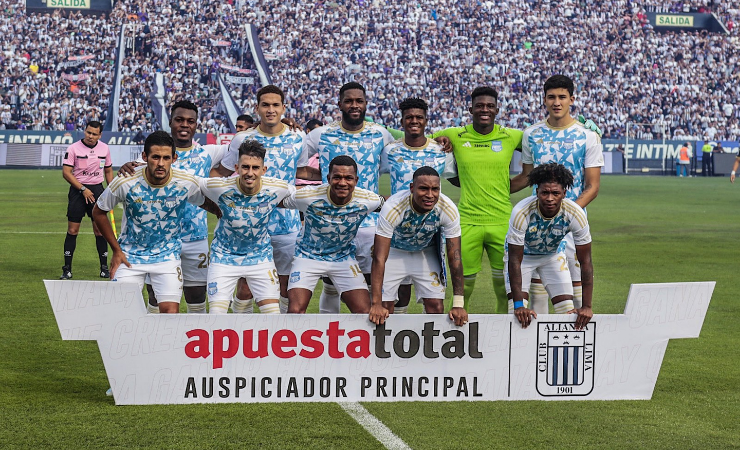 Imagen de la noticia: (VIDEO) Con gol de Eryc Castillo, Emelec inició el 2025 con una derrota
