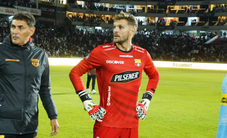 Imagen de la noticia: Javier Burrai no seguirá en Barcelona y dejará la pretemporada en Manta