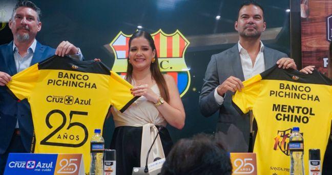 Cruz Azul cumple 25 años y lo celebra junto a Barcelona SC en su Centenario