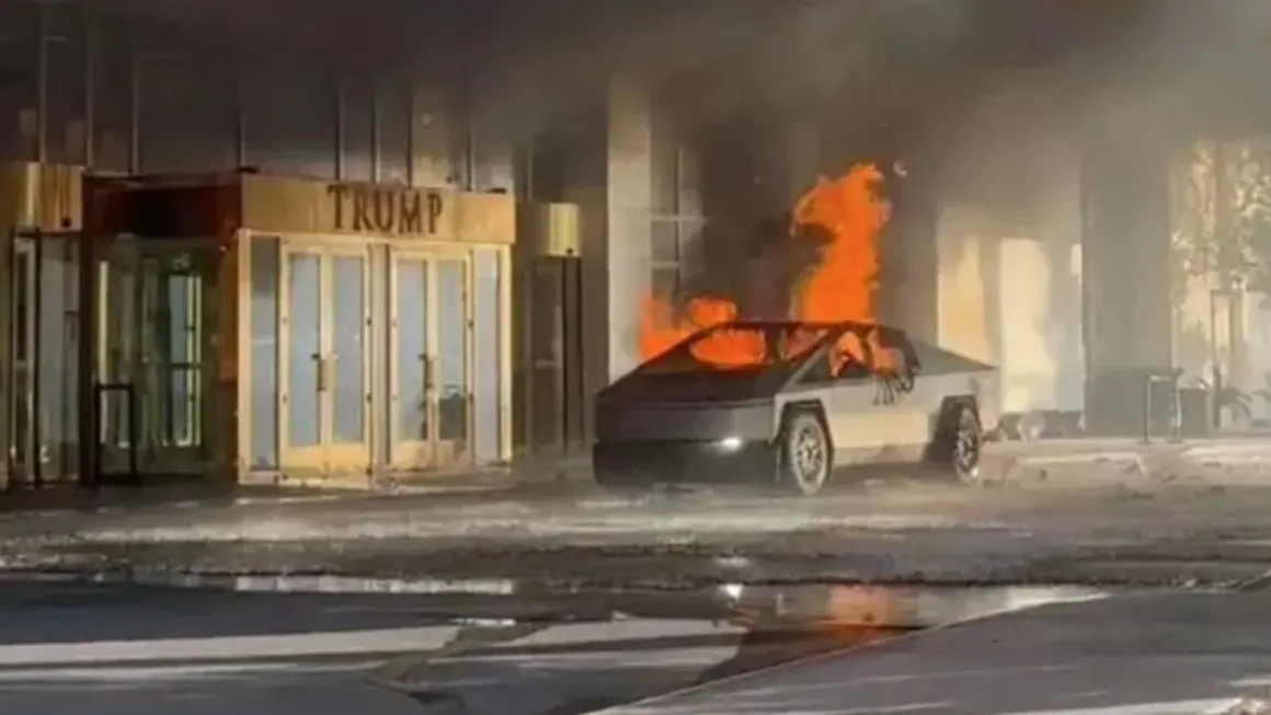 Imagen de la noticia: Explosión de un Tesla Cybertruck frente al hotel Trump en Las Vegas