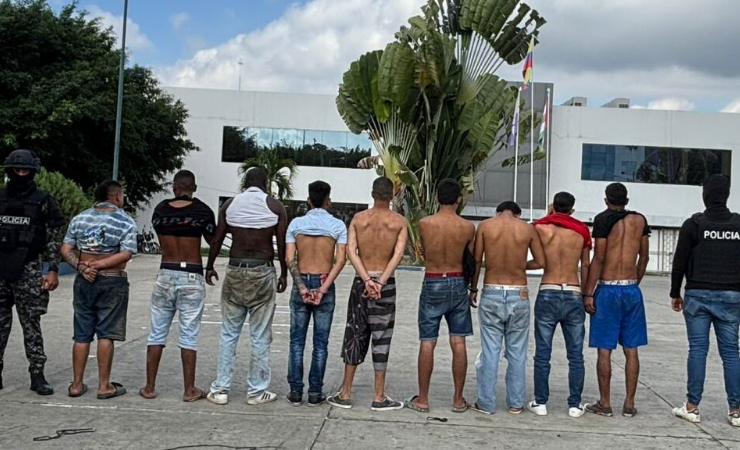 Imagen de la noticia: Golpe a ‘Los Choneros’: Nueve detenidos en operativo policial en Manabí