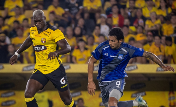 Felipe Caicedo salió del Clásico con una molestia: ¿cuál fue el motivo?