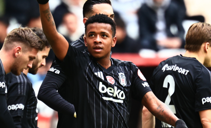 (VIDEO) Keny Arroyo marca su primer gol con el Besiktas