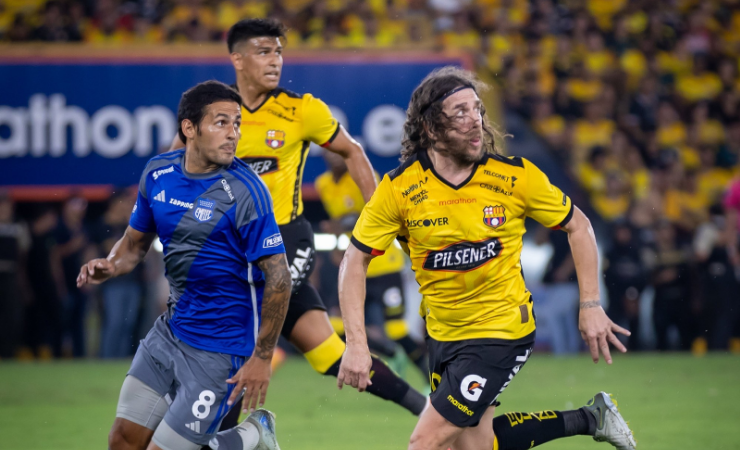 Carles Puyol quedó sorprendido con la Noche Amarilla 2025 de Barcelona SC