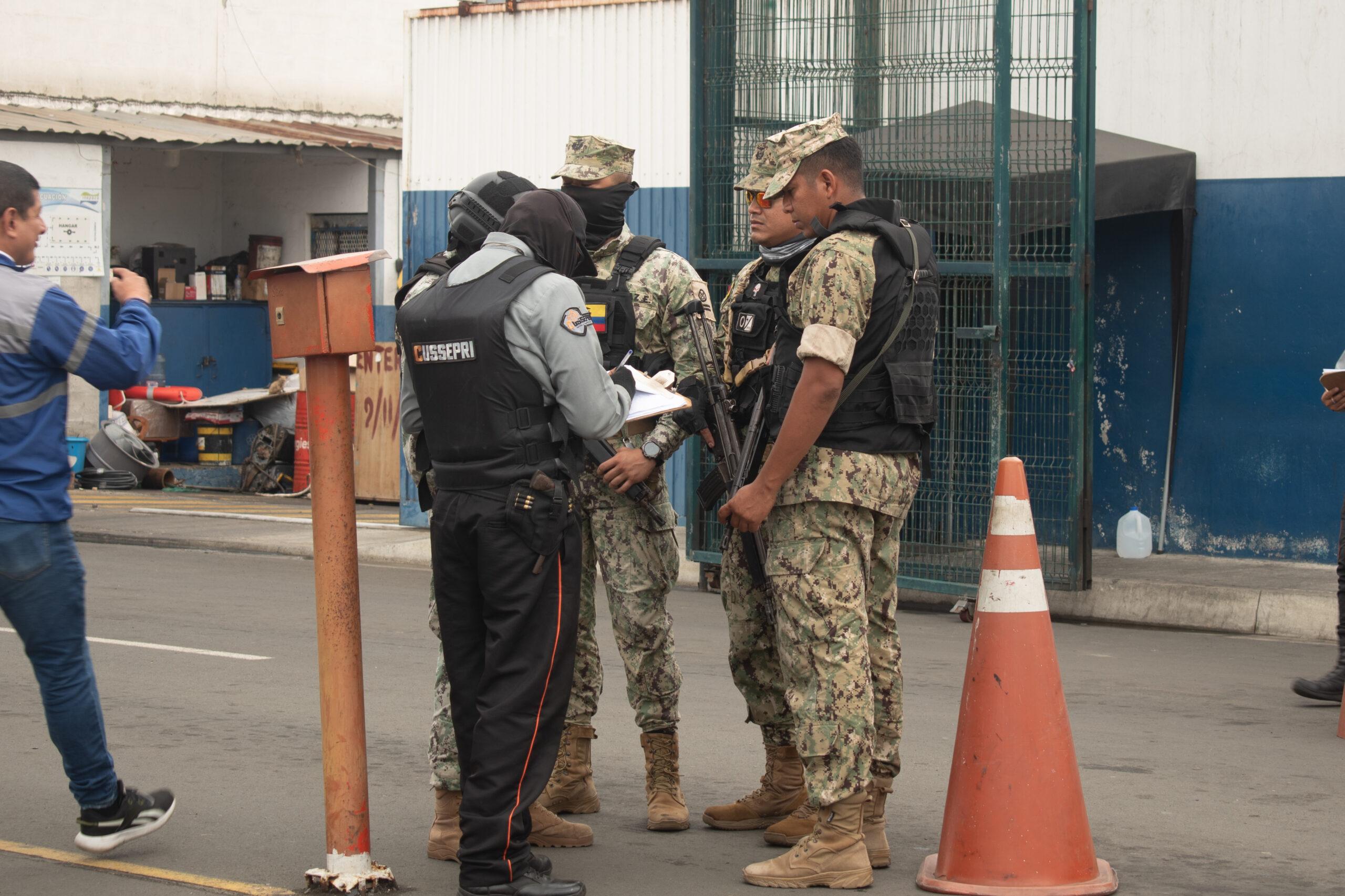 Imagen de la noticia: Patrullajes militares en puertos buscan reforzar la seguridad para prevenir amenazas al país