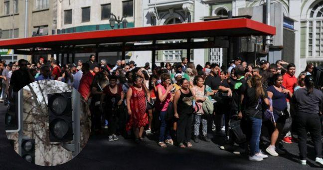 Imagen de la noticia: Chile colapsa por apagón masivo: el 99% del país se quedó sin luz