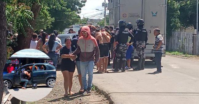 Imagen de la noticia: Hombre es acribillado frente a su familia mientras realizaba compras en Manta