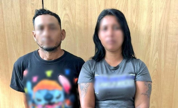 Imagen de la noticia: Operativo en Guayaquil deja dos detenidos por posesión de arma y droga en presunto centro de operaciones criminales