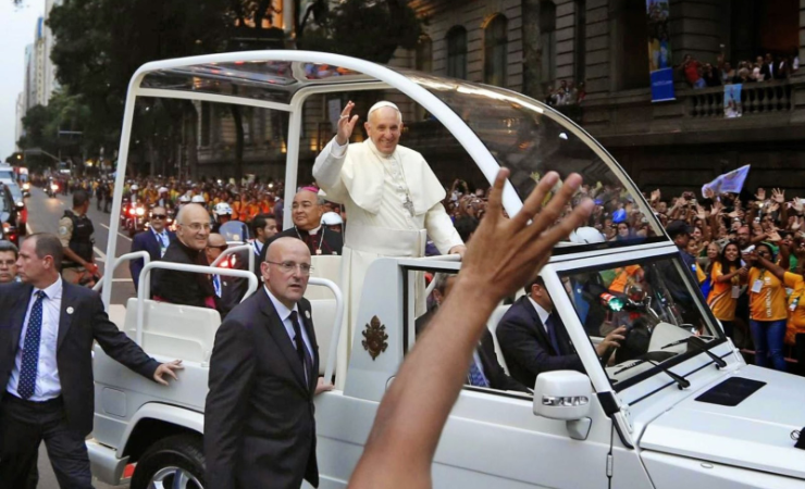 Imagen de la noticia: El último adiós del papa Francisco: su emotiva despedida en la Plaza de San Pedro