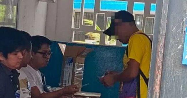 Imagen de la noticia: Multas por fotografiar el voto: 17 ciudadanos sancionados durante la segunda vuelta electoral en Ecuador