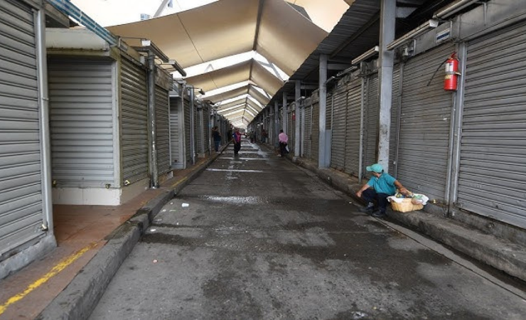 Imagen de la noticia: Terror en La Bahía: comerciantes de Guayaquil sobreviven entre extorsiones, amenazas y bombas