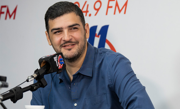 Imagen de la noticia: Aquiles Álvarez frena aumento del pasaje urbano: “La gente tampoco tiene plata”