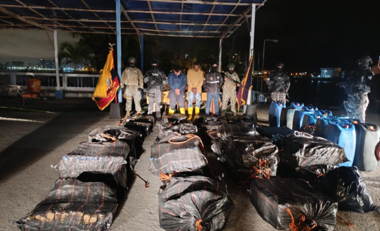 Narcolancha interceptada en altamar: frustran envío de 1,2 toneladas de cocaína rumbo a Norteamérica