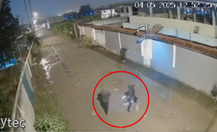 (VIDEO) Atacan con bombas molotov la casa de un futbolista ecuatoriano en Quinindé, Esmeraldas