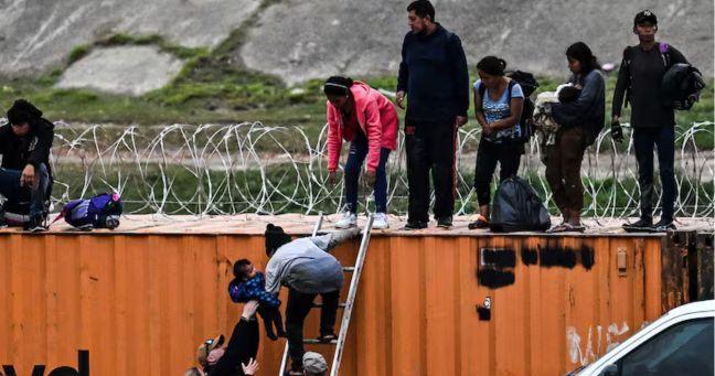 EE.UU. evalúa reality show donde migrantes competirían por la ciudadanía