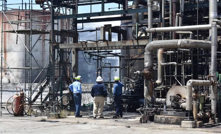 Imagen de la noticia: Refinería de Esmeraldas: daños críticos en su unidad clave tras incendio del 26 de mayo
