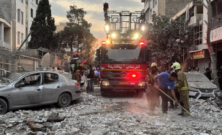 Imagen de la noticia: Jamenei desafía a EE. UU. mientras Putin se ofrece como mediador en el conflicto Irán-Israel