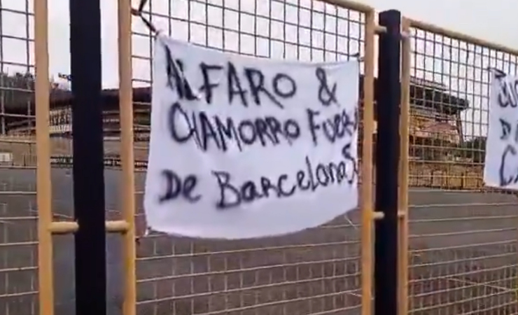 Imagen de la noticia: Crisis y tensión en Barcelona SC: hinchas colocan carteles con duras críticas a jugadores y dirigencia
