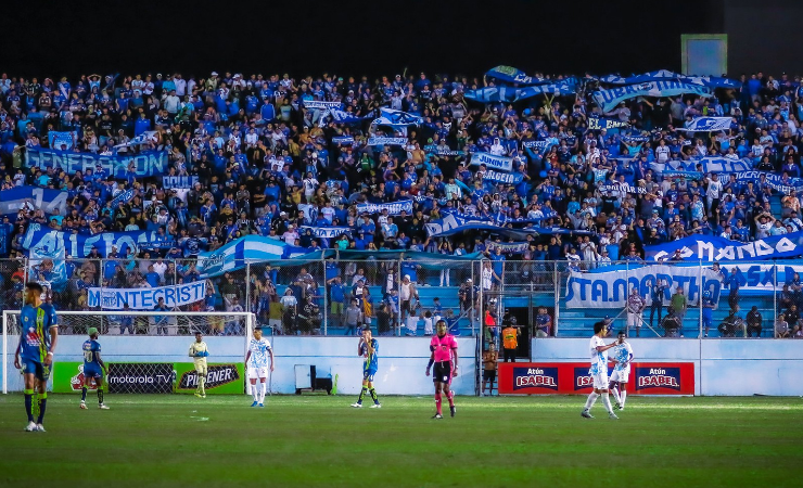 ¡Con 4 bajas y nuevo DT! Emelec se juega puntos clave ante Manta FC