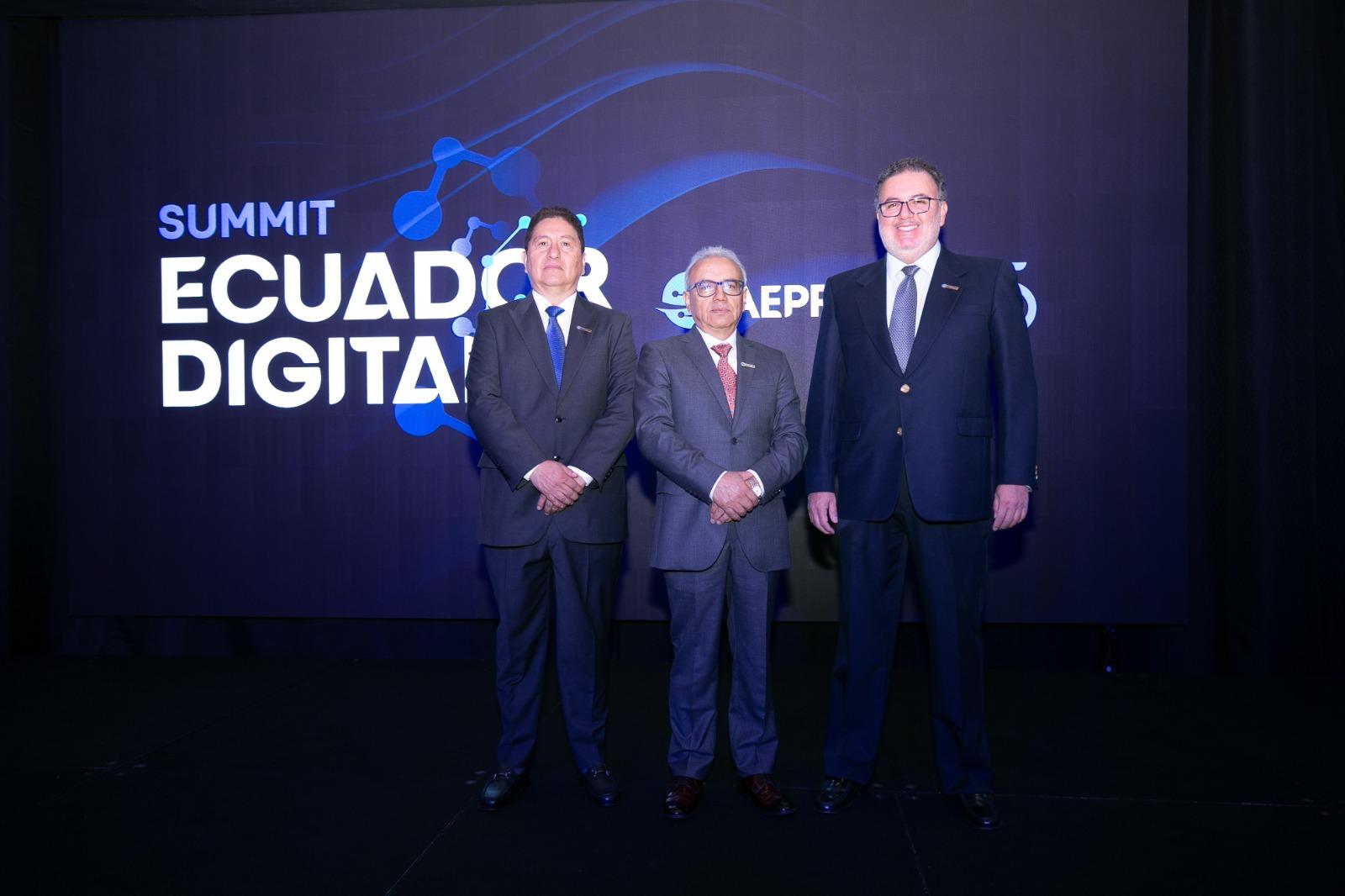 Imagen de la noticia: AEPROVI celebra 25 años de liderazgo digital e impulsa una nueva era de conectividad en Ecuador