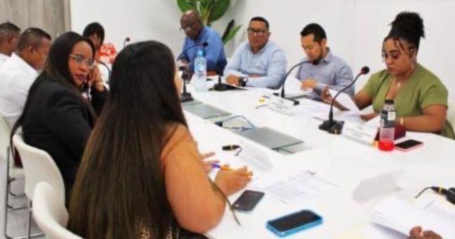 Imagen de la noticia: Concejales de Esmeraldas piden suspender fiestas: exigen destinar fondos a obras básicas