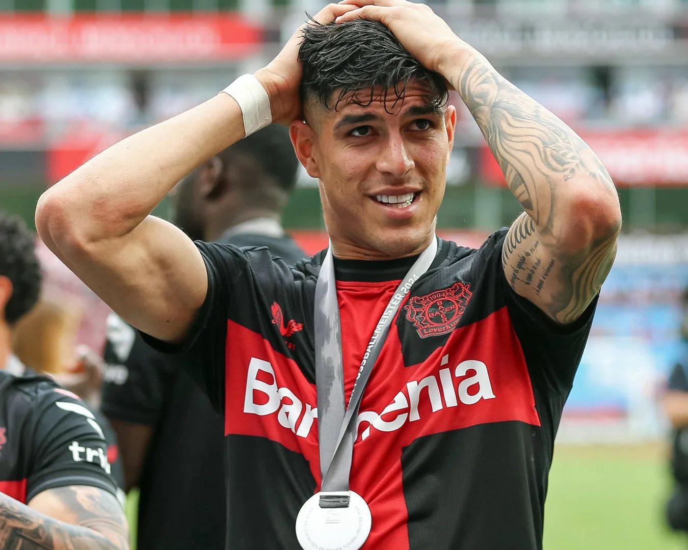 No se va: Bayer Leverkusen frena ofertas millonarias por Piero Hincapié
