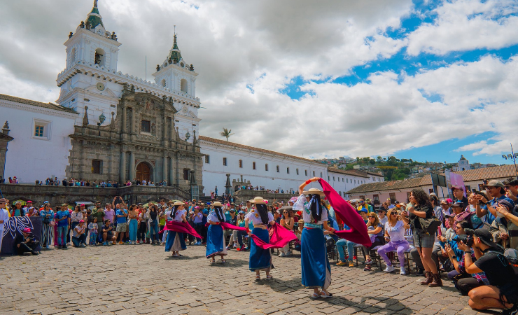 Ecuador no aplicará la reducción del IVA al 8% durante el feriado del 10 de agosto