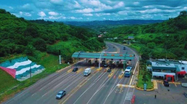 Imagen de la noticia: Cobro del peaje en el sector Cerro Guayabal, en Manabí, está suspendido luego de que el MTOP ganara un mecanismo judicial