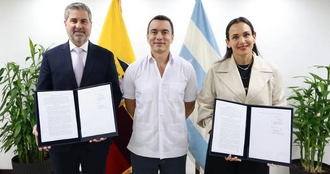 Imagen de la noticia: Ecuador firma alianza minera con inversión internacional