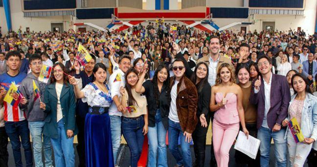 Jóvenes en Acción 2025: ya puedes inscribirte al programa
