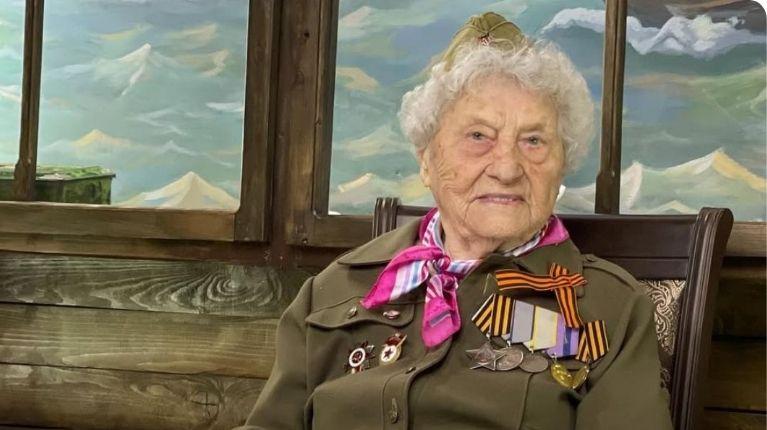 María Koltakova, la «Abuela de Hierro», fallece a los 104 años tras una vida de valentía y 16 récords Guinness