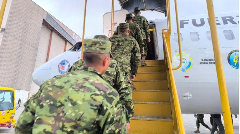 Imagen de la noticia: Gobierno despliega 2.000 militares en cuatro provincias estratégicas para combatir el narcotráfico y el crimen organizado
