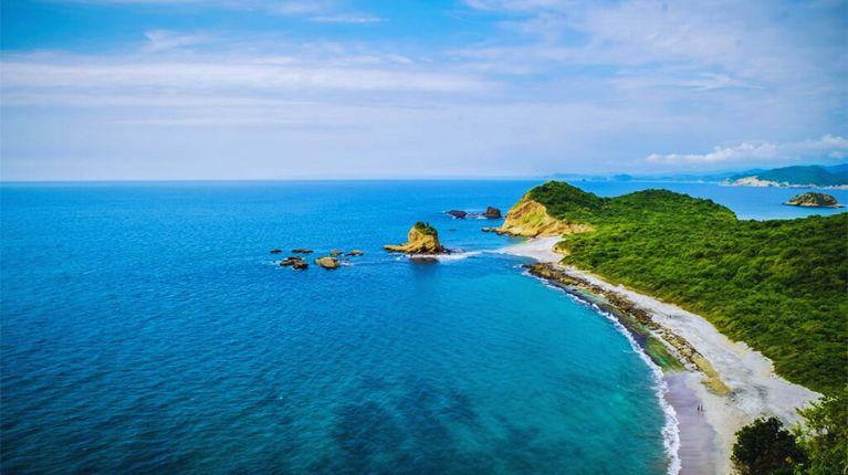 Imagen de la noticia: Los Frailes, en Manabí, la mejor playa del Océano Pacífico de 2025